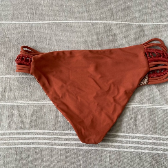 Acacia bottoms - Picture 3 of 4